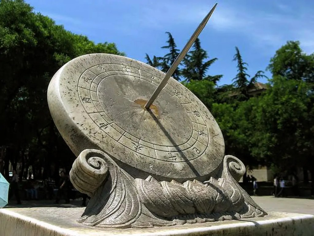 Le cadran solaire de l'université de Tsinghua