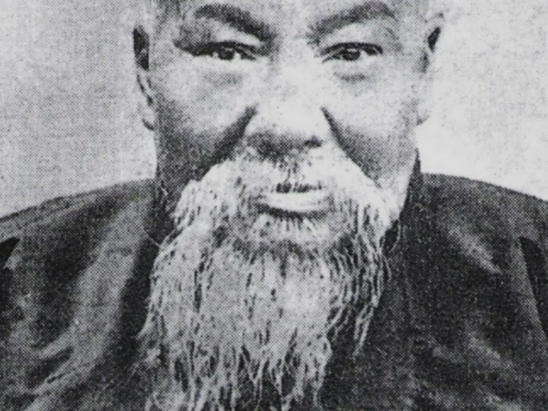Biographie de Yang&nbsp;Jianhou